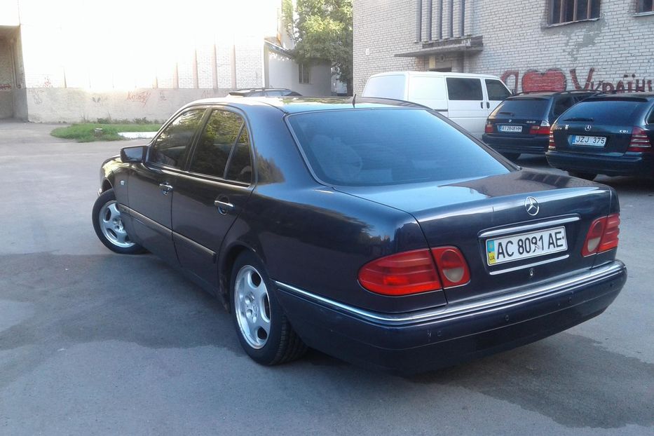 Продам Mercedes-Benz E-Class E290td 1999 года в Луцке