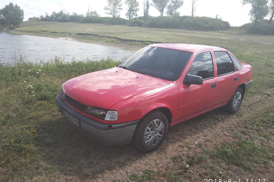 Продам Opel Vectra A седан 1992 года в г. Первомайский, Харьковская область