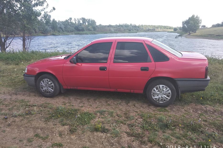 Продам Opel Vectra A седан 1992 года в г. Первомайский, Харьковская область