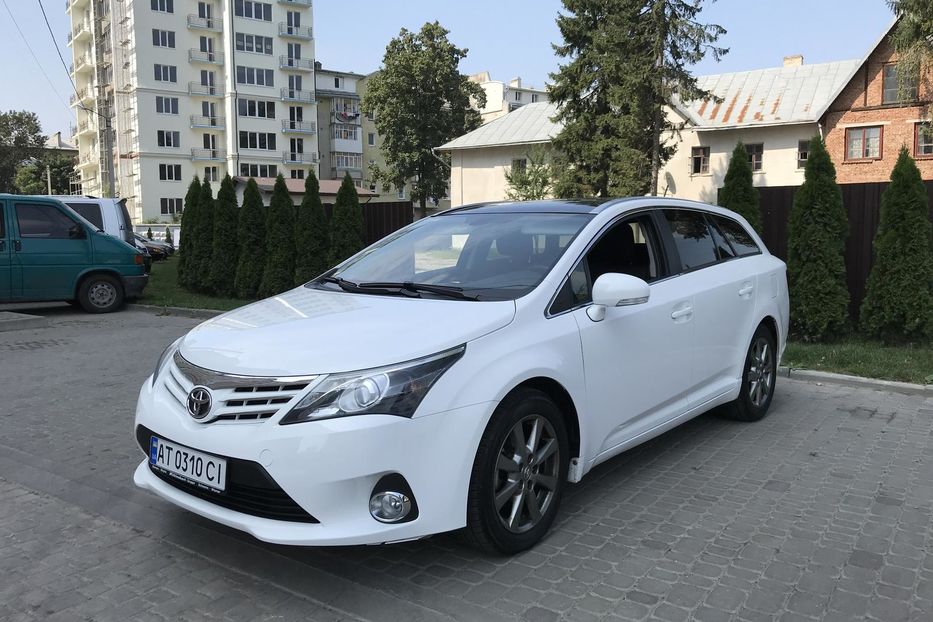 Продам Toyota Avensis Cross-Sport 2013 года в Ивано-Франковске