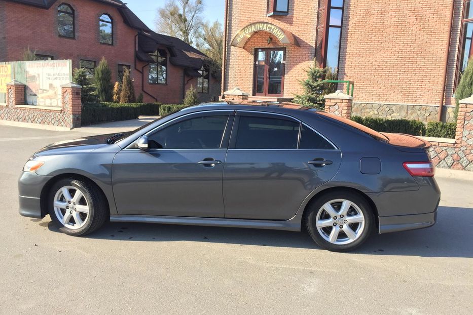 Продам Toyota Camry SE 2007 года в Киеве