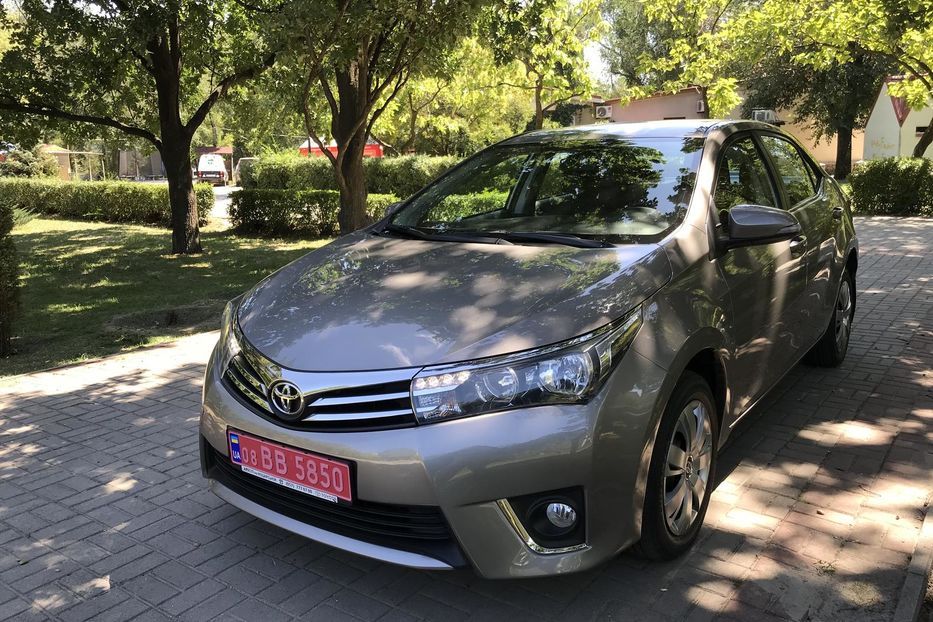 Продам Toyota Corolla ACTIVE  2014 года в Запорожье