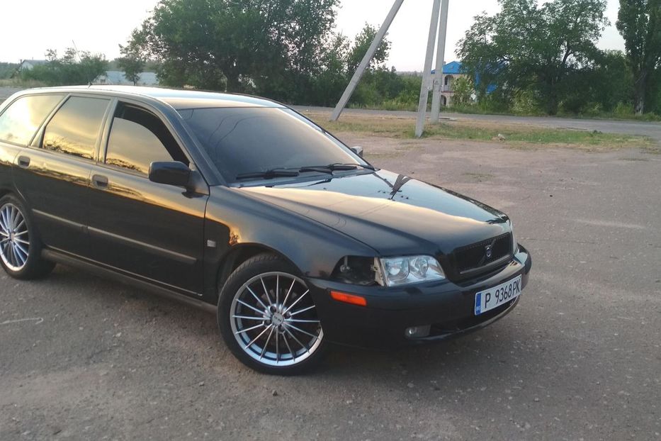 Продам Volvo V40 2000 года в г. Мелитополь, Запорожская область