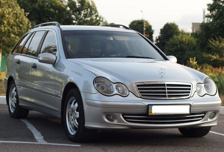 Продам Mercedes-Benz C-Class 2004 года в Черкассах