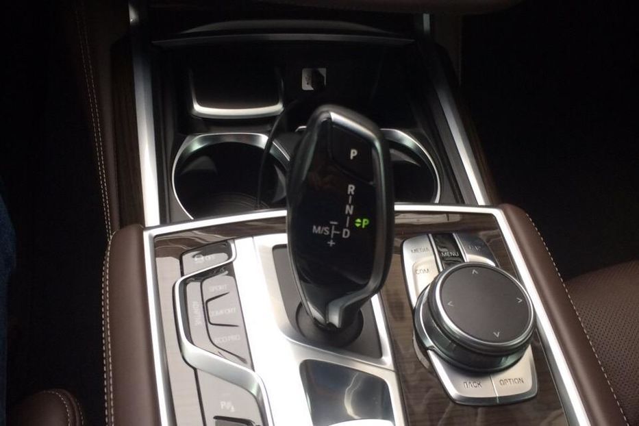 Продам BMW 740 Ld x-drive  2016 года в Киеве
