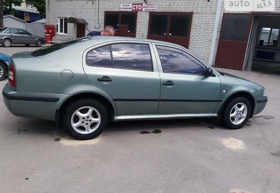 Продам Skoda Octavia 2003 года в Харькове