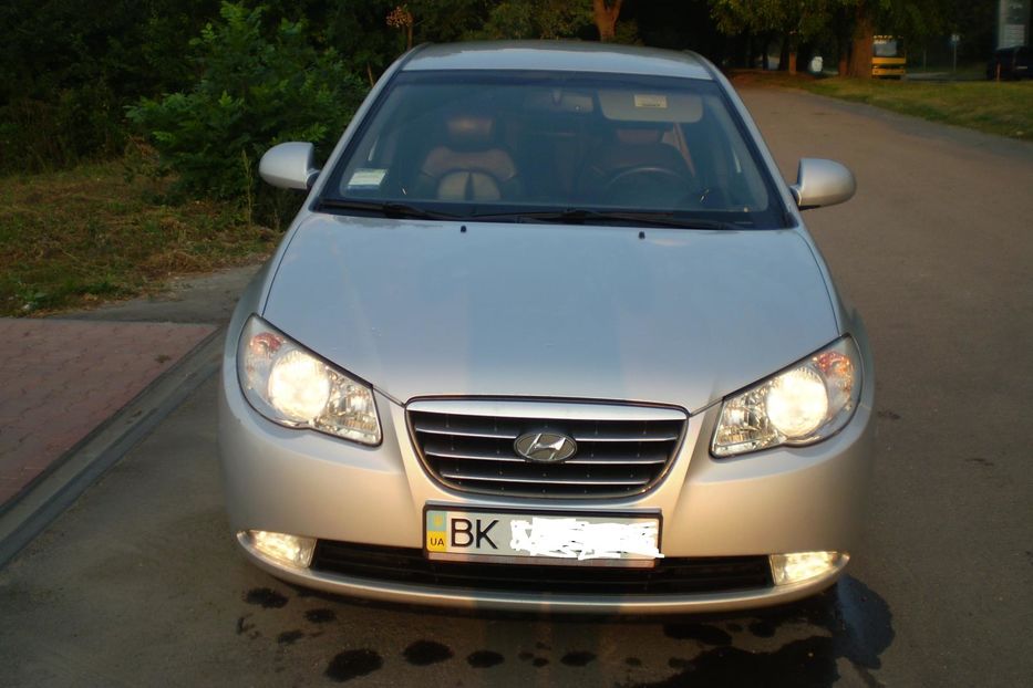 Продам Hyundai Elantra 2.0i 2008 года в Ровно