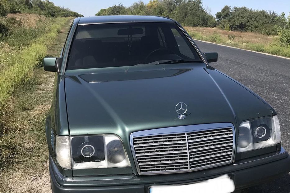 Продам Mercedes-Benz E-Class 1994 года в Полтаве