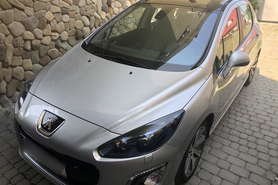 Продам Peugeot 308 2013 года в Львове