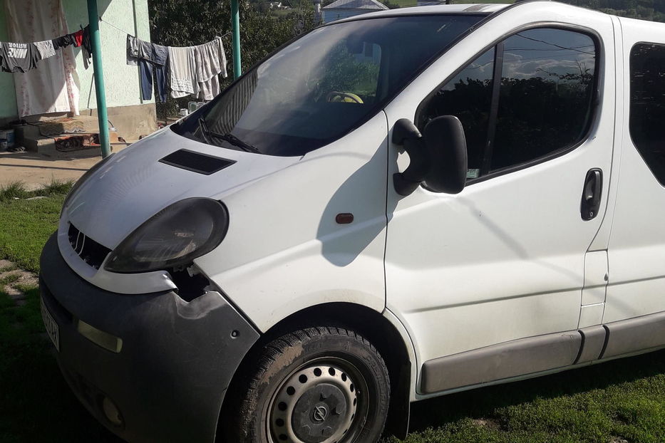 Продам Opel Vivaro пасс. 2001 года в г. Черневцы, Винницкая область