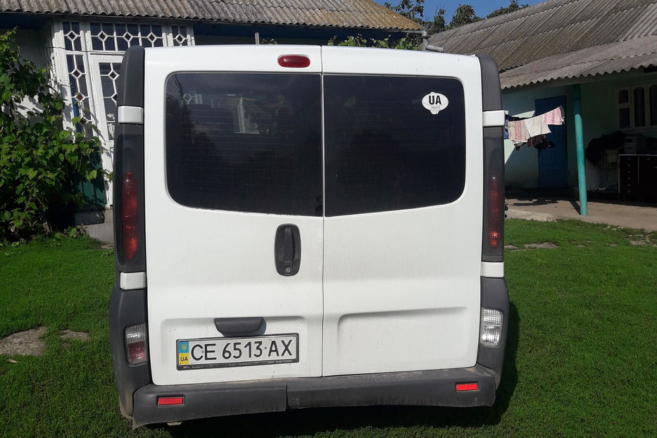 Продам Opel Vivaro пасс. 2001 года в г. Черневцы, Винницкая область