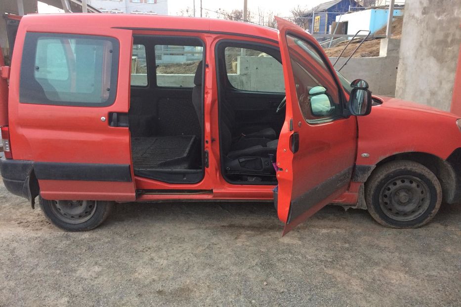 Продам Citroen Berlingo пасс. 2006 года в Киеве