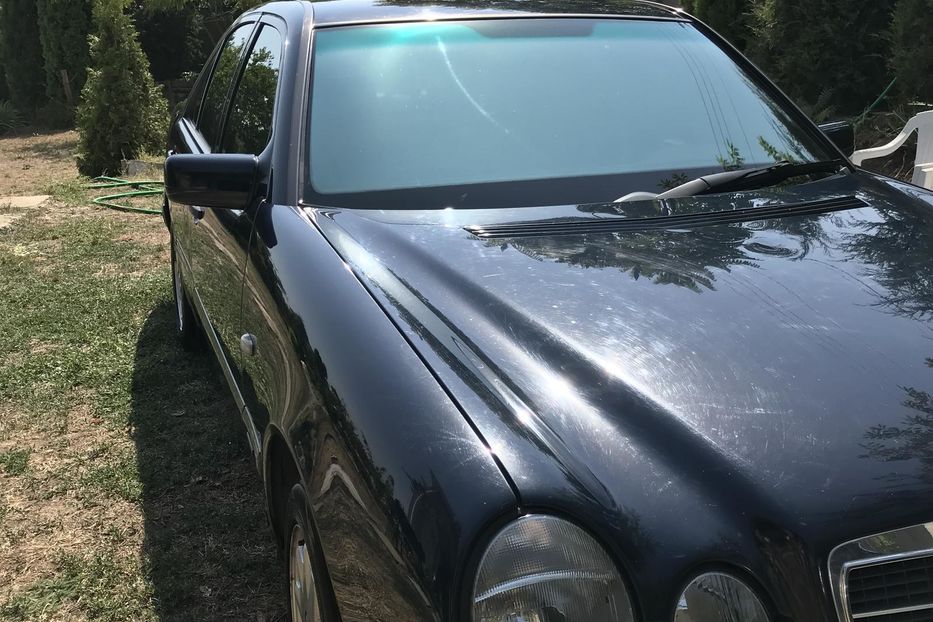 Продам Mercedes-Benz 210 1998 года в Одессе