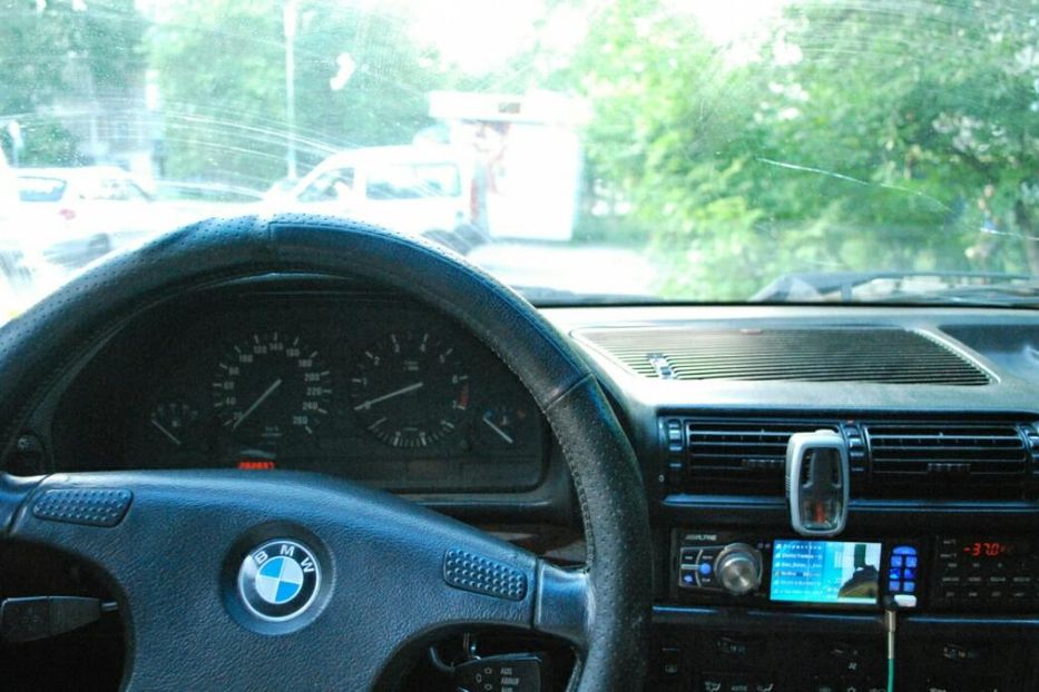 Продам BMW 750 1991 года в Киеве