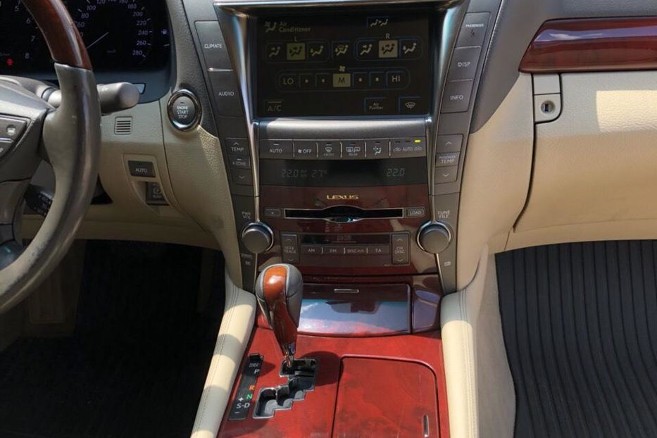 Продам Lexus LS 460 2010 года в Киеве