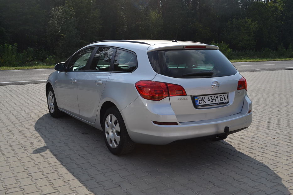 Продам Opel Astra J 2011 года в Ровно