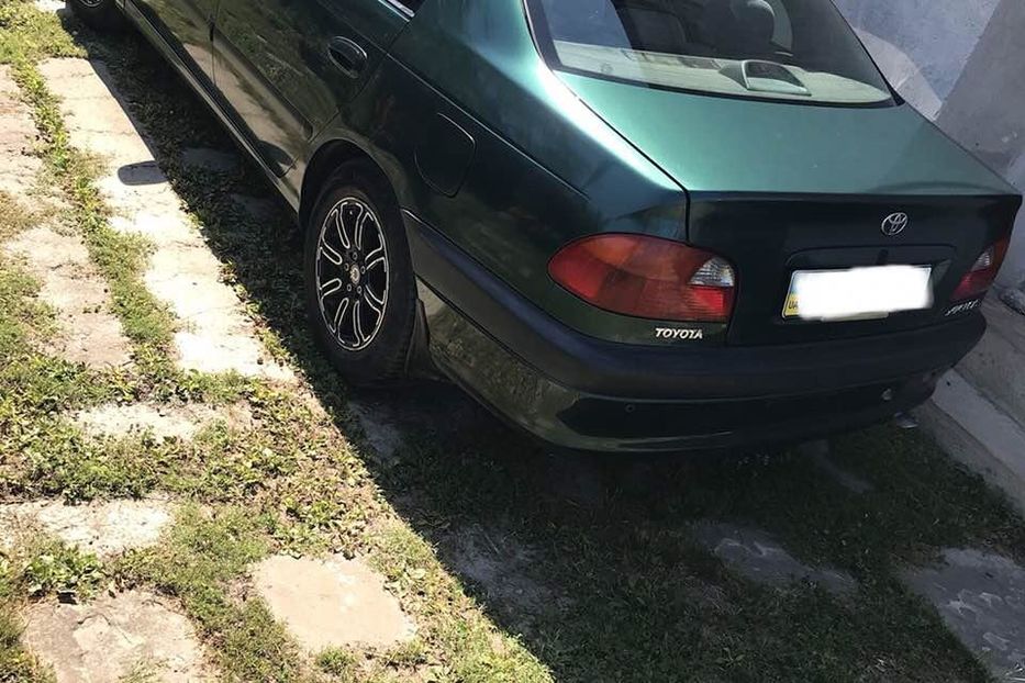 Продам Toyota Avensis 1998 года в Тернополе