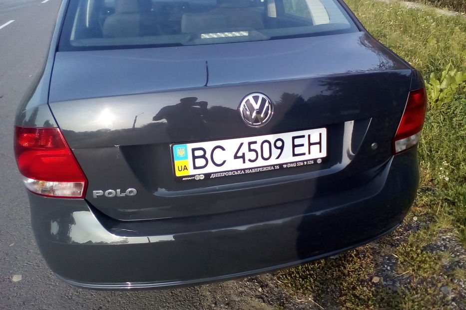 Продам Volkswagen Polo седан 2013 года в Львове