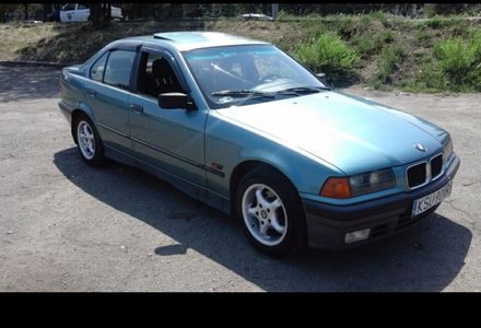 Продам BMW 318 1995 года в Днепре
