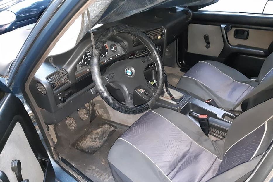 Продам BMW 320 1988 года в Киеве