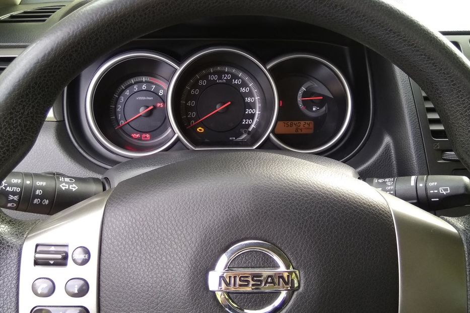 Продам Nissan TIIDA 2011 года в Днепре