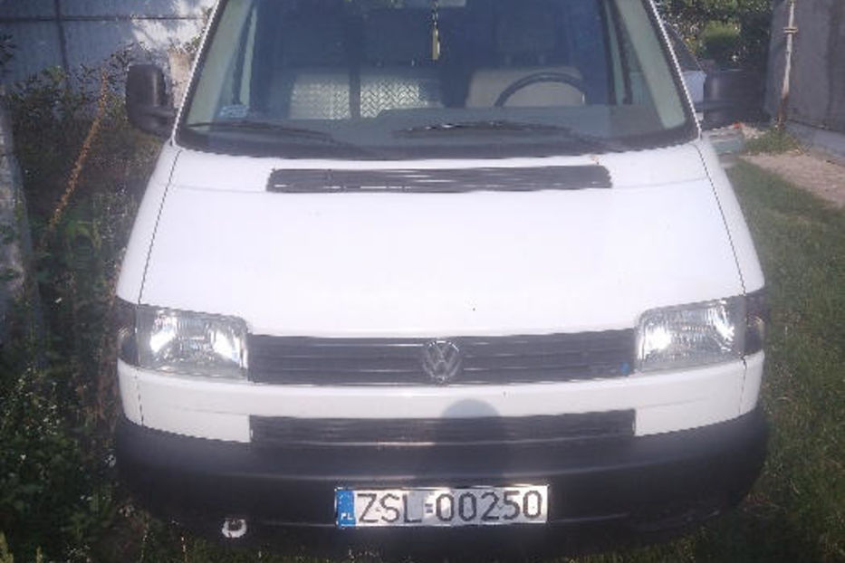 Продам Volkswagen T4 (Transporter) пасс. 2002 года в Житомире