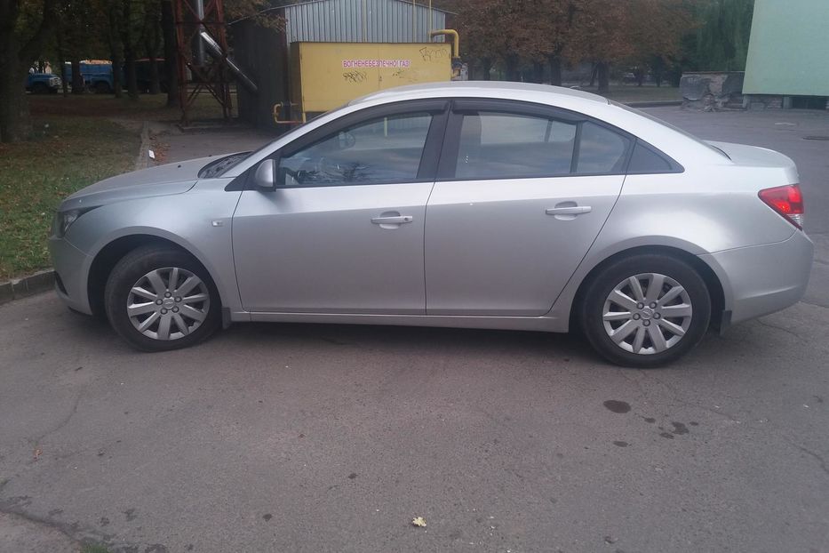 Продам Chevrolet Cruze 2011 года в Ровно