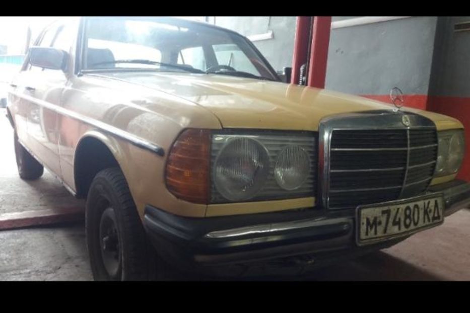 Продам Mercedes-Benz E-Class W123 1982 года в Кропивницком