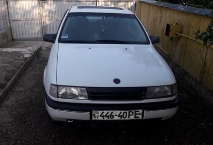 Продам Opel Vectra A 1989 года в г. Коломыя, Ивано-Франковская область