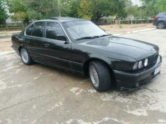 Продам BMW 520 1991 года в г. Энергодар, Запорожская область