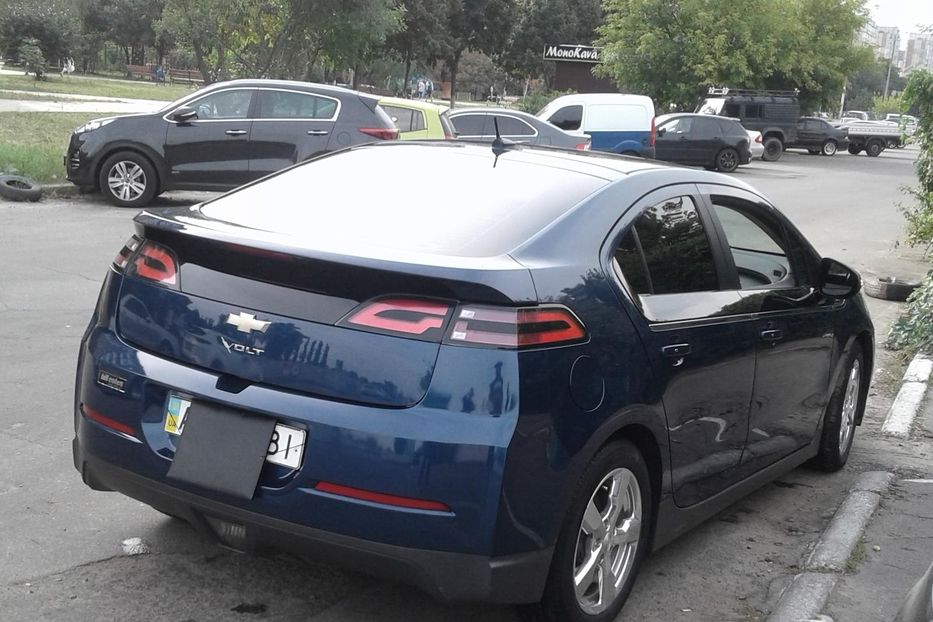 Продам Chevrolet Volt 1.4i 2013 года в Киеве