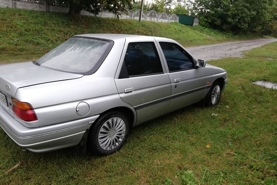 Продам Ford Orion 1993 года в г. Бердичев, Житомирская область