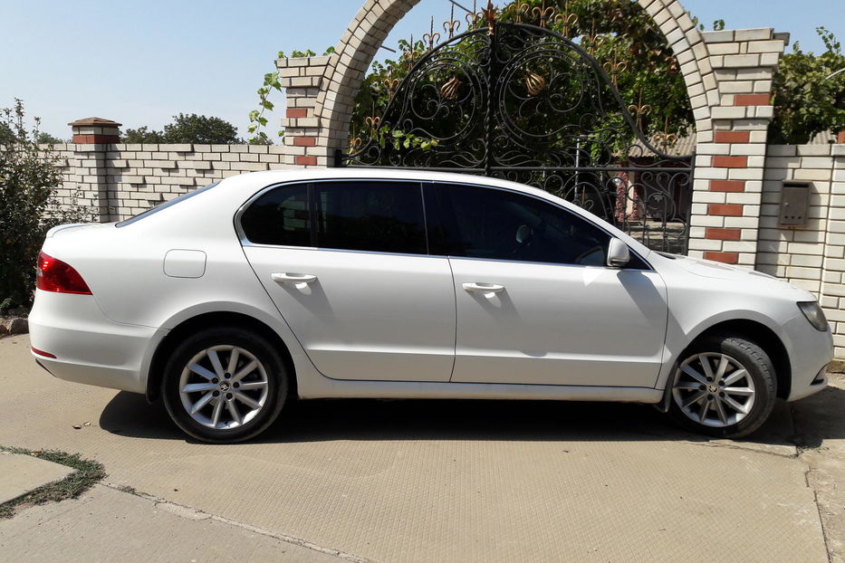 Продам Skoda Superb 2013 года в г. Геническ, Херсонская область