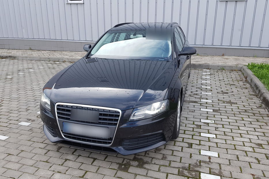 Продам Audi A4 2010 года в Луцке