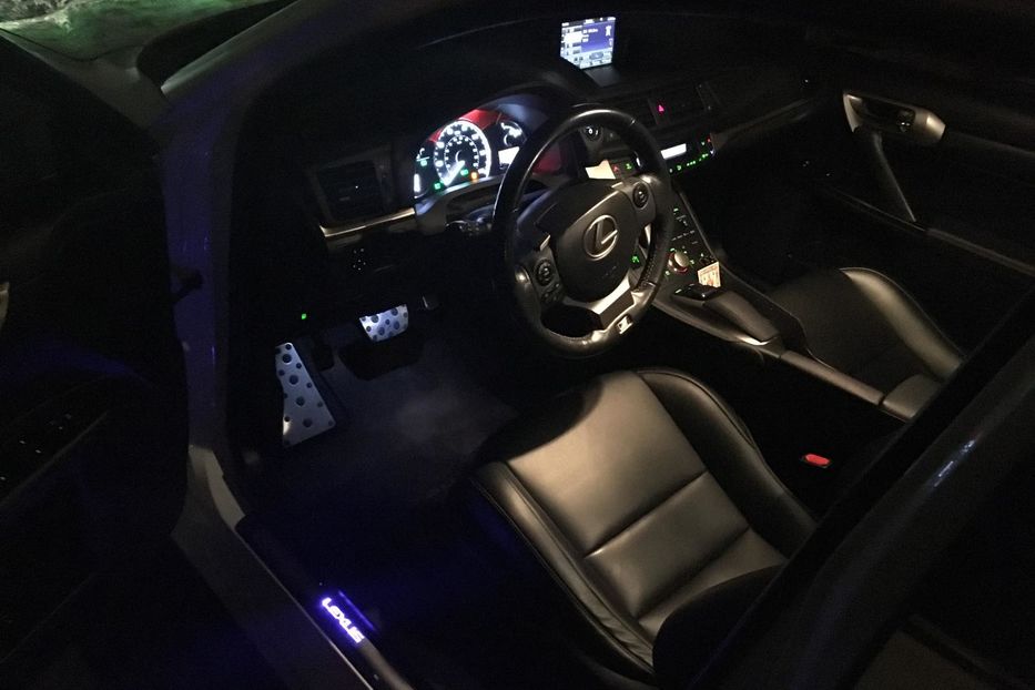 Продам Lexus CT 2016 года в Одессе