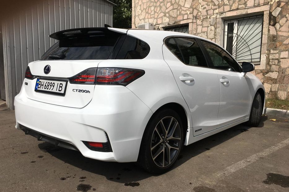 Продам Lexus CT 2016 года в Одессе