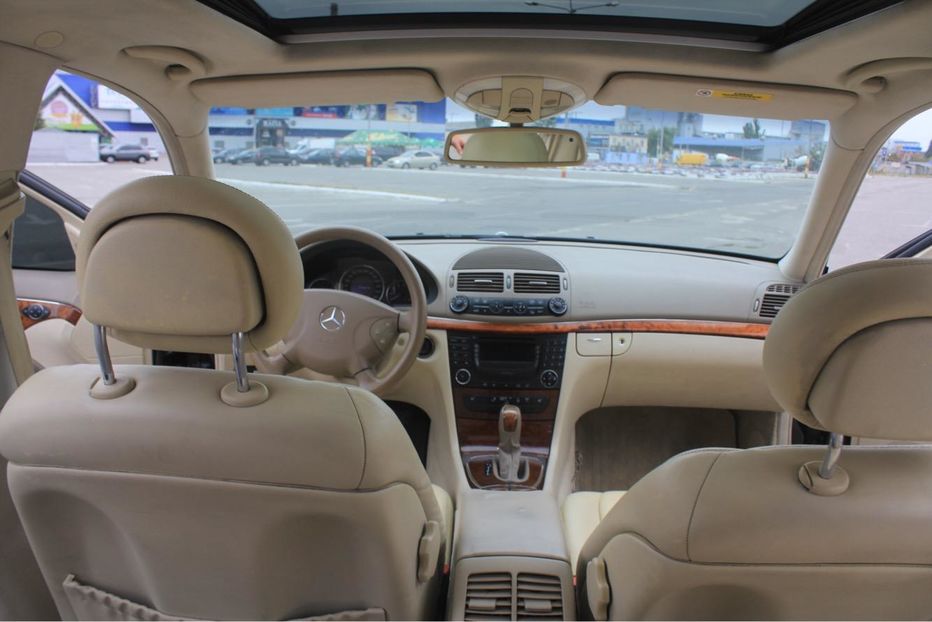 Продам Mercedes-Benz E-Class E200 2003 года в Киеве