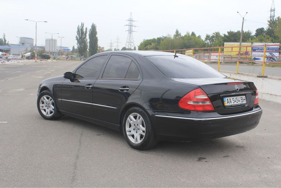 Продам Mercedes-Benz E-Class E200 2003 года в Киеве