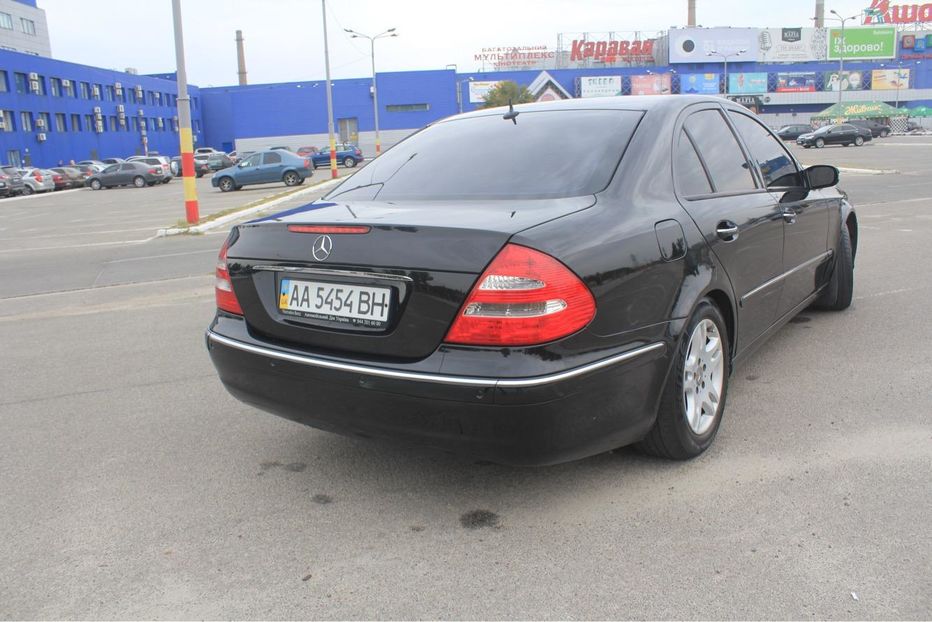 Продам Mercedes-Benz E-Class E200 2003 года в Киеве