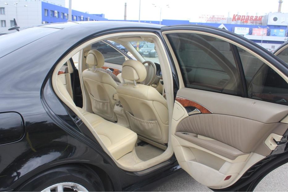 Продам Mercedes-Benz E-Class E200 2003 года в Киеве