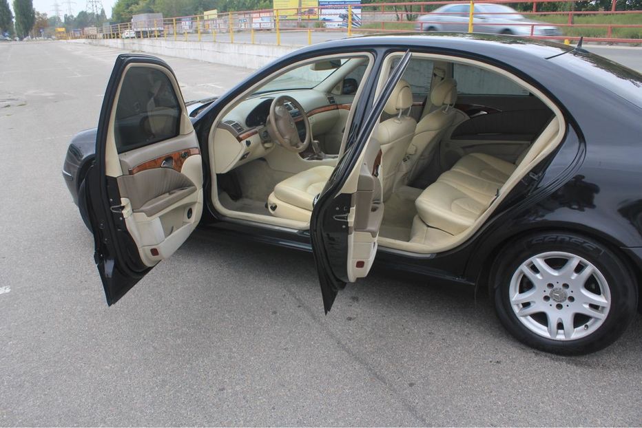 Продам Mercedes-Benz E-Class E200 2003 года в Киеве