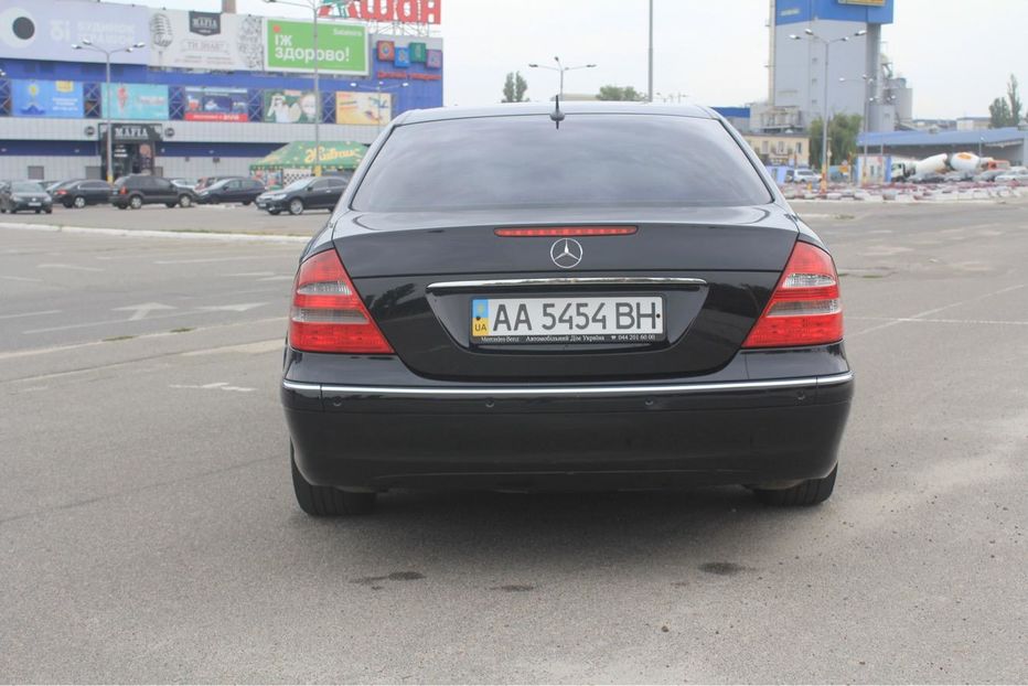 Продам Mercedes-Benz E-Class E200 2003 года в Киеве