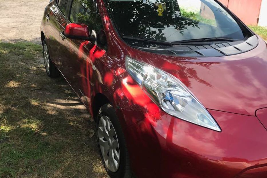 Продам Nissan Leaf 2013 года в Киеве