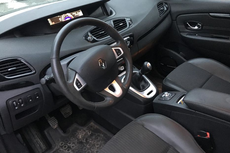 Продам Renault Scenic 2012 года в Ровно