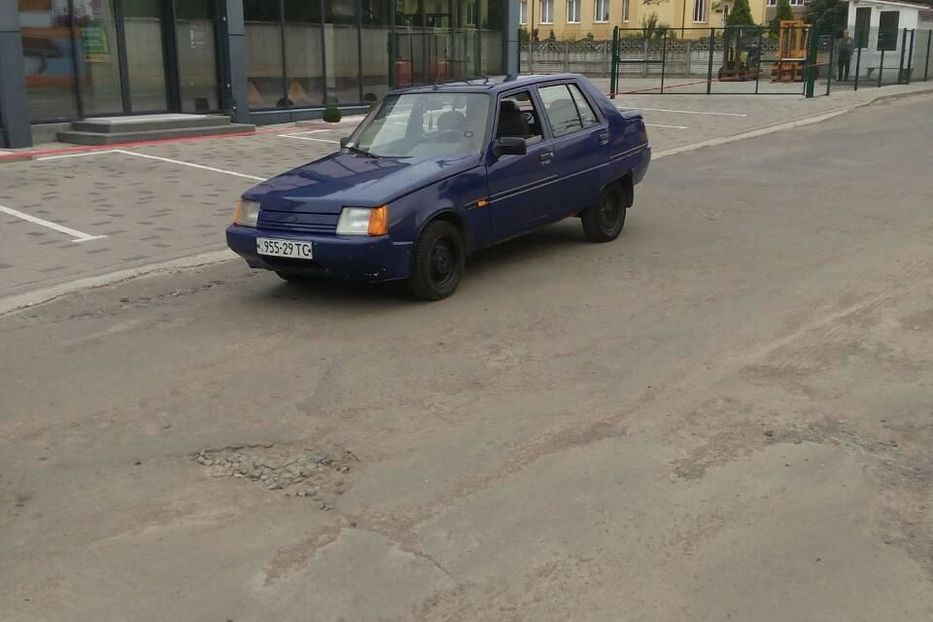 Продам ЗАЗ 1103 Славута 2003 года в Ровно