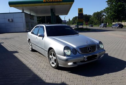 Продам Mercedes-Benz E-Class 2000 года в Черновцах