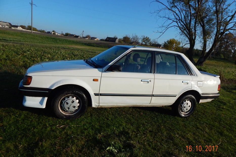 Продам Mazda 323 1987 года в г. Рожище, Волынская область