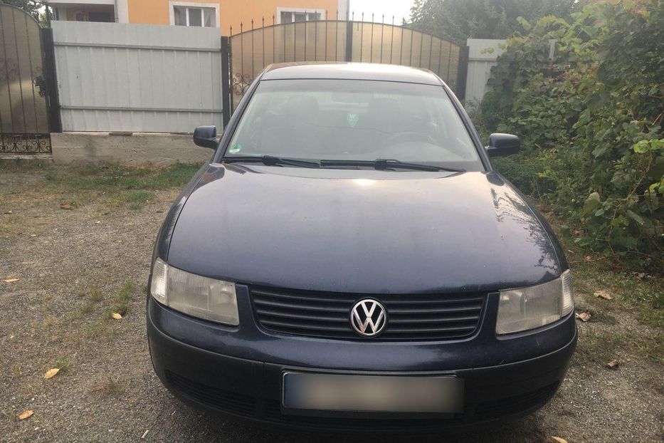 Продам Volkswagen Passat B5 1.6 AHL 1998 года в Киеве