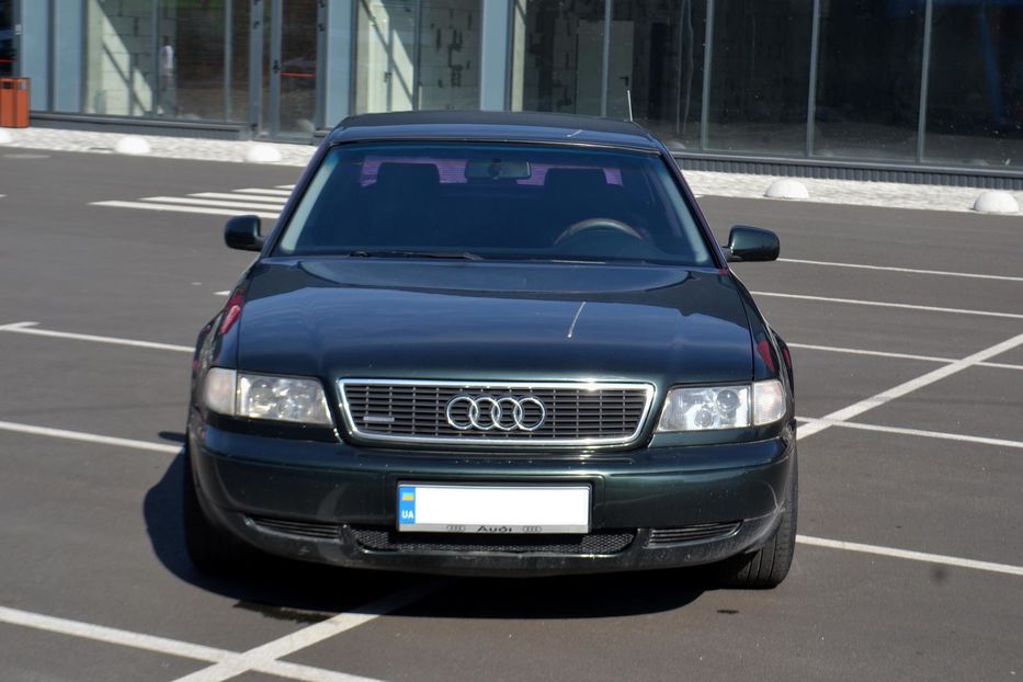 Продам Audi A8 Quattro 1997 года в Киеве