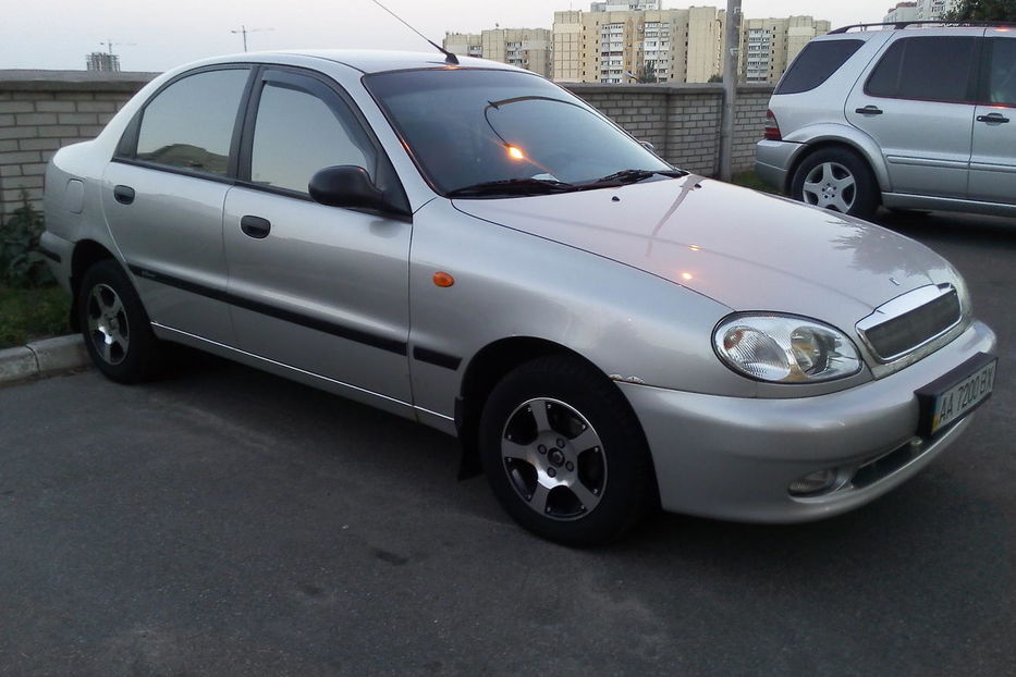 Продам Daewoo Lanos 1.5 седан 2006 года в Киеве